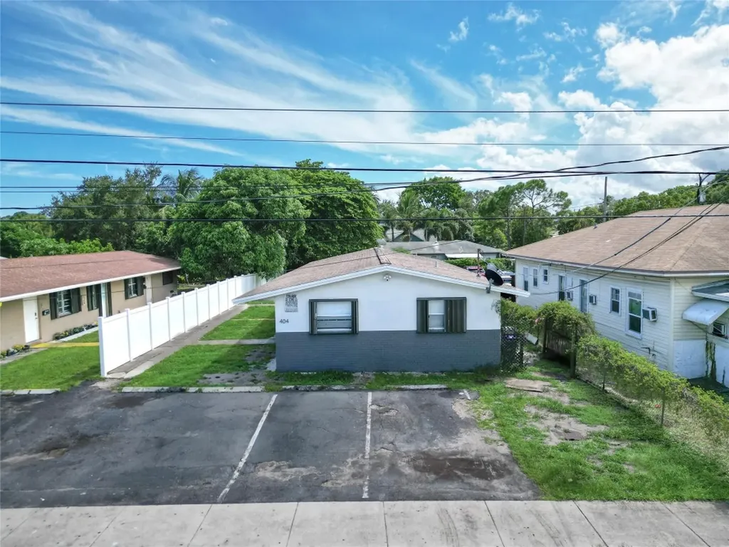 404 NE 4th Street Pompano Beach FL 33060