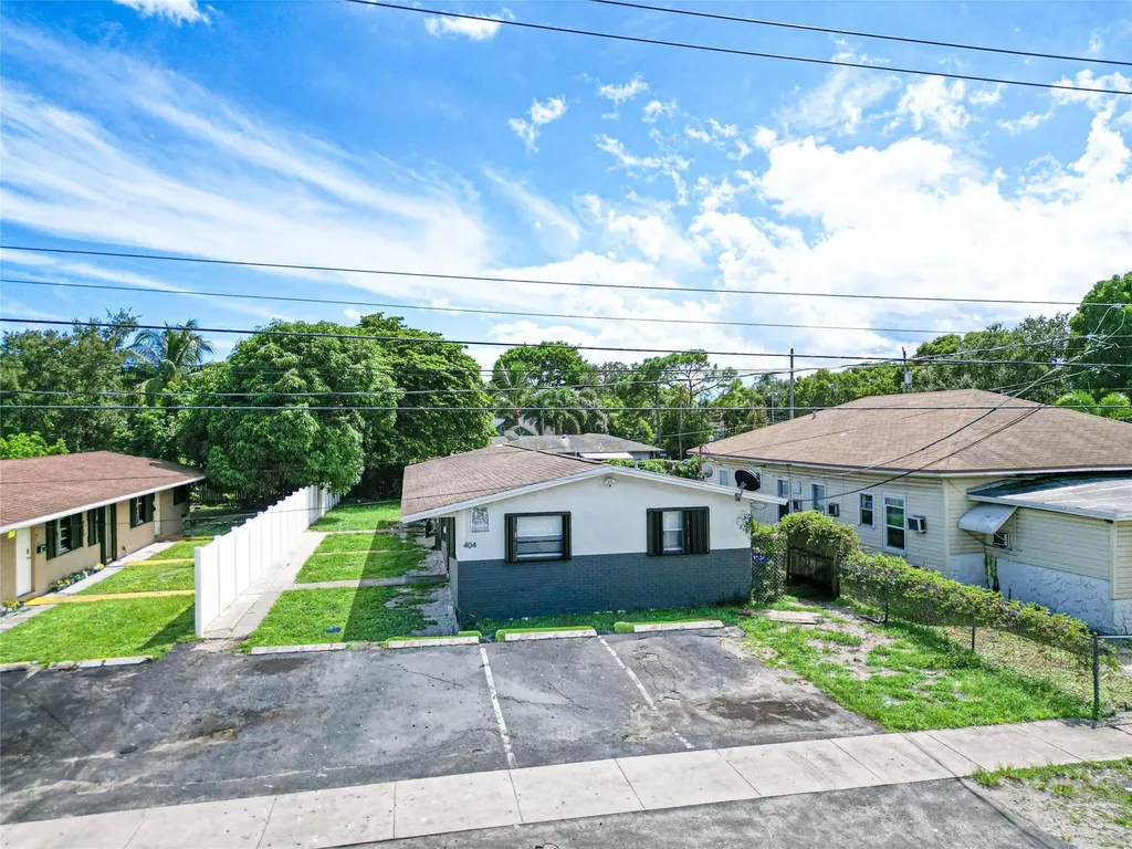 404 NE 4th Street Pompano Beach FL 33060