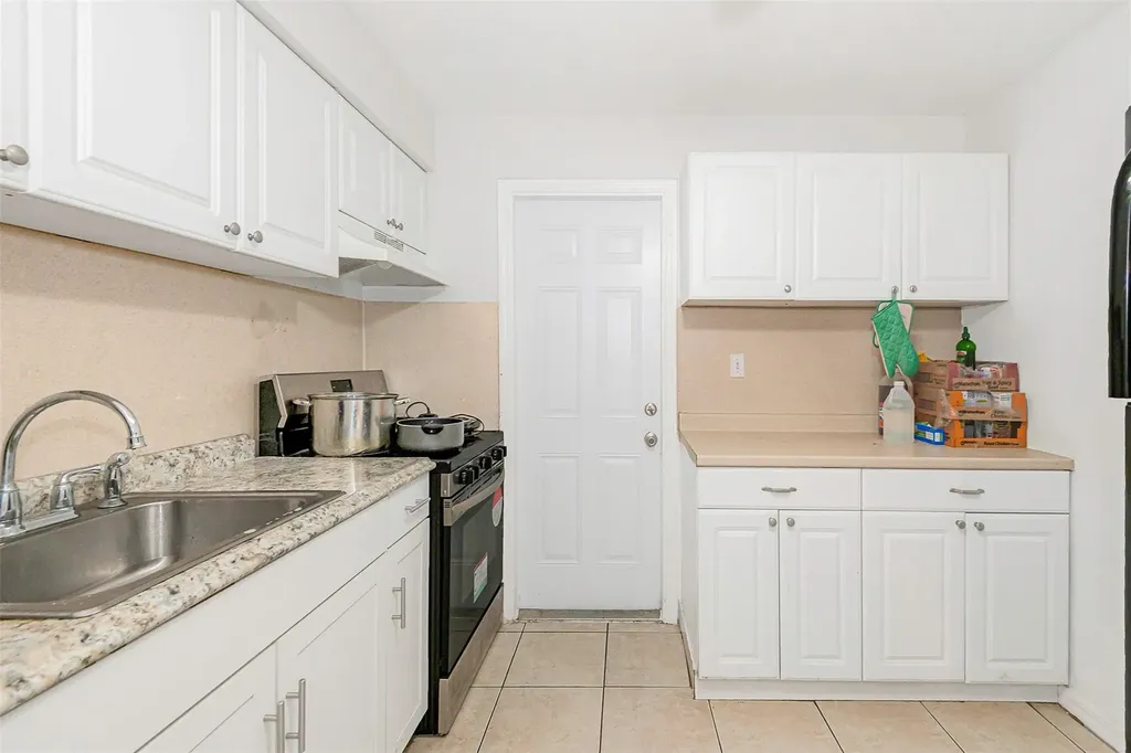404 NE 4th Street Pompano Beach FL 33060