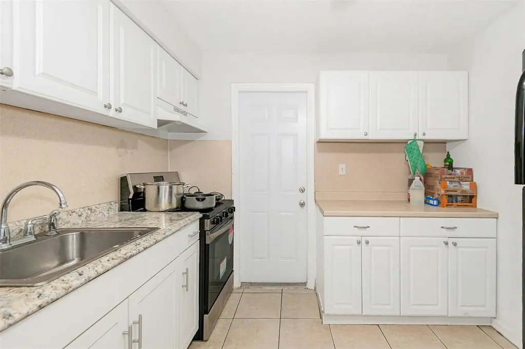 404 NE 4th Street Pompano Beach FL 33060