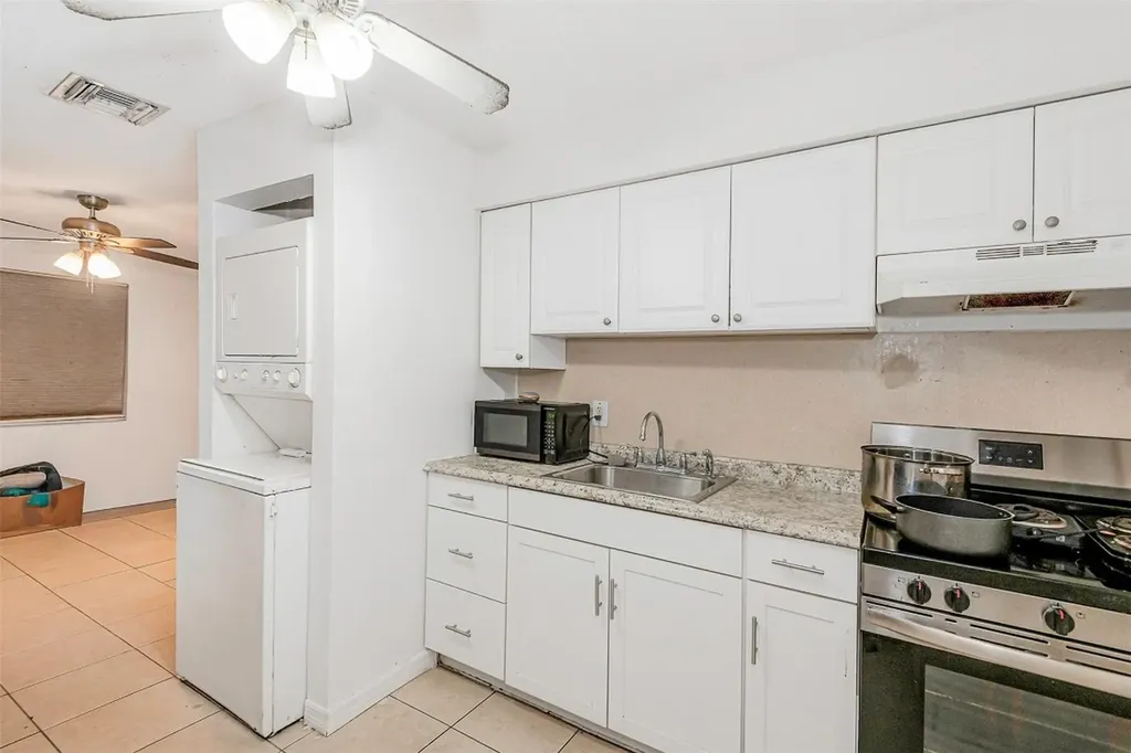 404 NE 4th Street Pompano Beach FL 33060