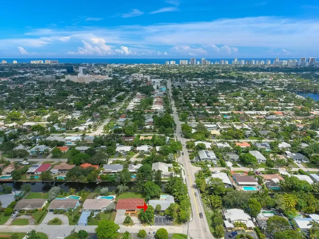 4500 NE 15th Avenue Oakland Park FL 33334