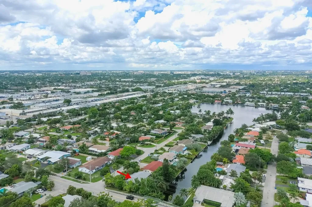 4500 NE 15th Avenue Oakland Park FL 33334