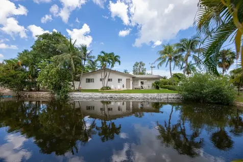 4500 NE 15th Avenue Oakland Park FL 33334