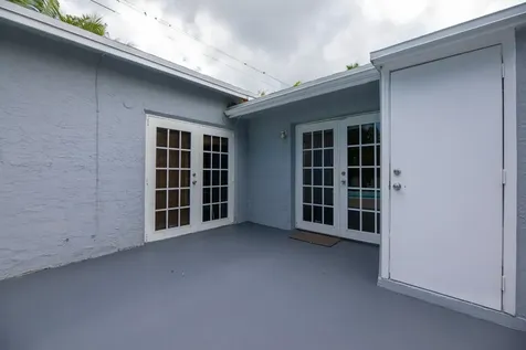 4500 NE 15th Avenue Oakland Park FL 33334