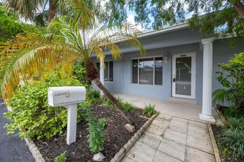 4500 NE 15th Avenue Oakland Park FL 33334