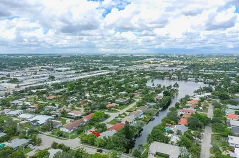 4500 NE 15th Avenue Oakland Park FL 33334