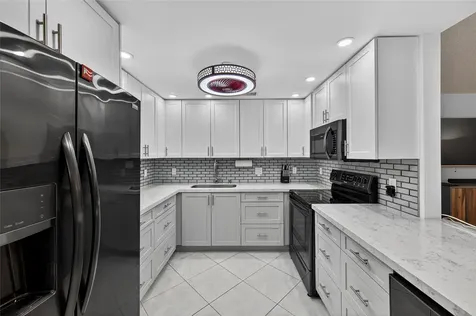 1904 Bermuda Creek Coconut Creek FL 33066