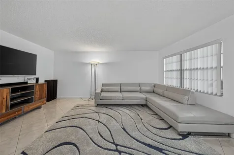 1904 Bermuda Creek Coconut Creek FL 33066