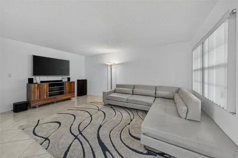 1904 Bermuda Creek Coconut Creek FL 33066