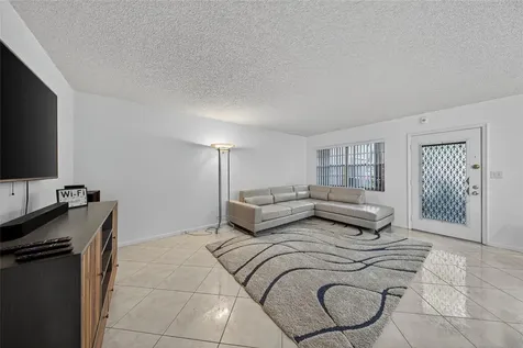 1904 Bermuda Creek Coconut Creek FL 33066