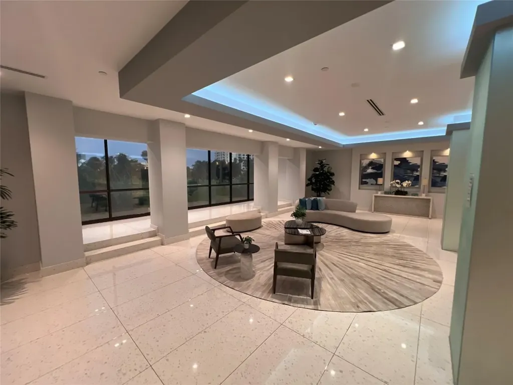 20335 W Country Club Drive Aventura FL 33180