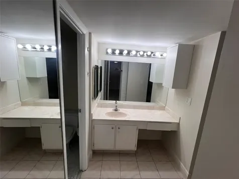 20335 W Country Club Drive Aventura FL 33180