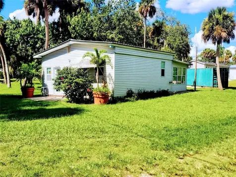 1048 Arvin Lane Moore Haven FL 33471