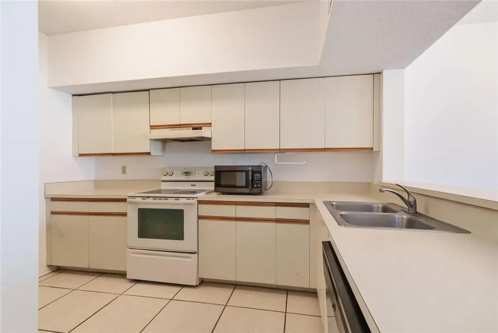 8240 NW 24th Street Coral Springs FL 33065