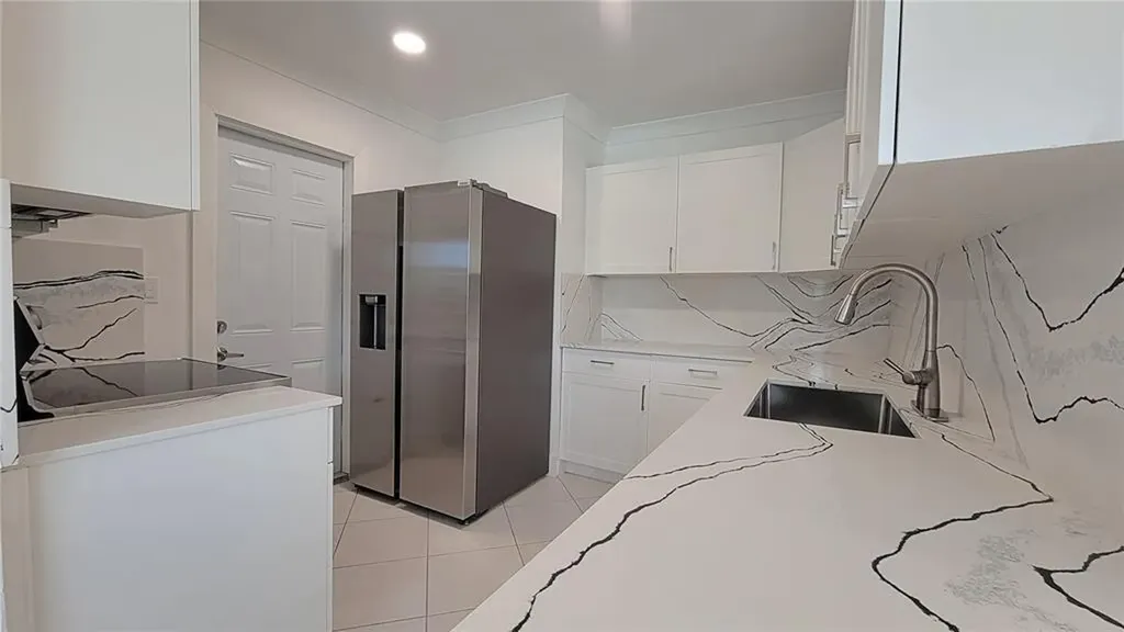 266 NE 42nd Street Deerfield Beach FL 33064