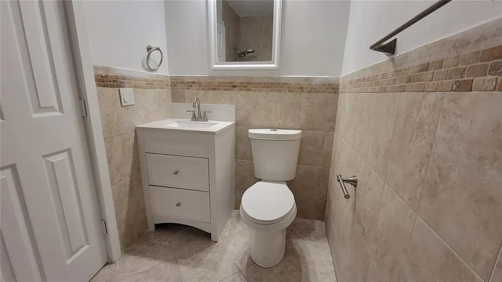 266 NE 42nd Street Deerfield Beach FL 33064
