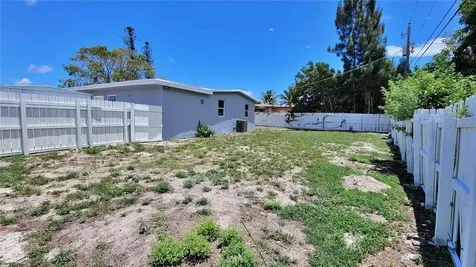 266 NE 42nd Street Deerfield Beach FL 33064