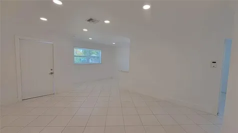 266 NE 42nd Street Deerfield Beach FL 33064