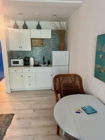 308 Monroe Street Hollywood FL 33019