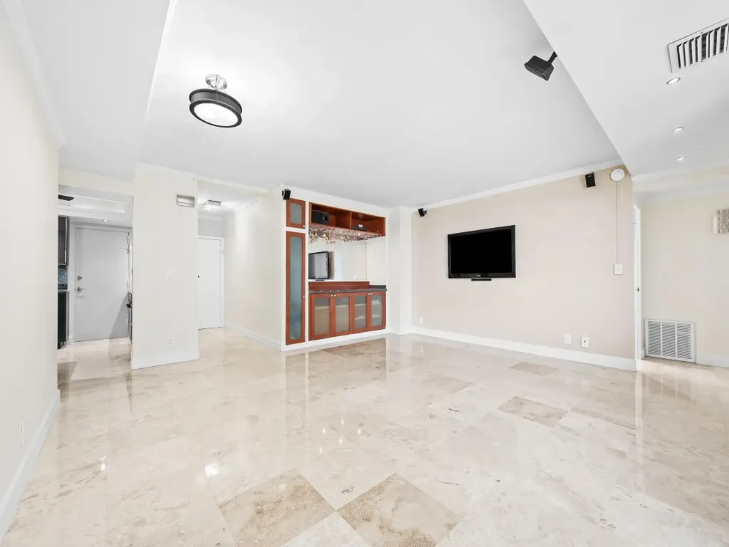 3233 NE 34th Street Fort Lauderdale FL 33308