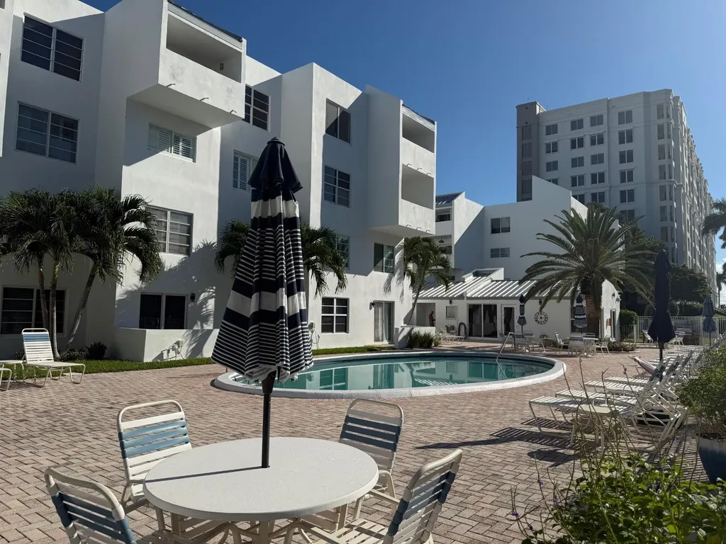 2840 14th Street Causeway Pompano Beach FL 33062