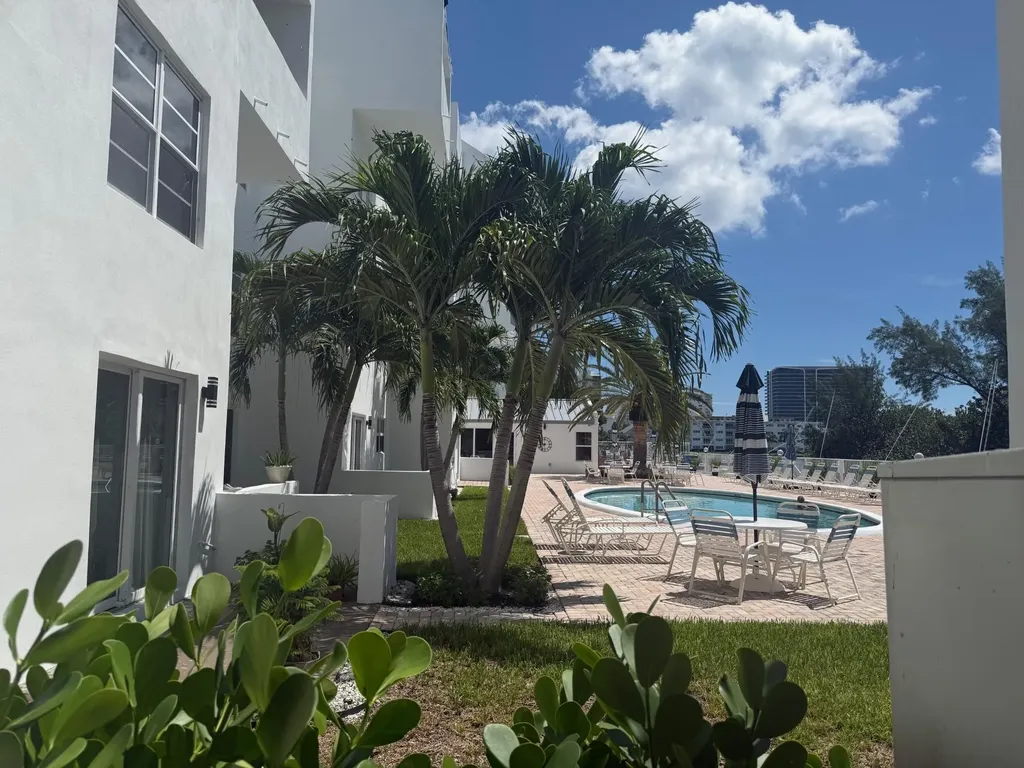 2840 14th Street Causeway Pompano Beach FL 33062