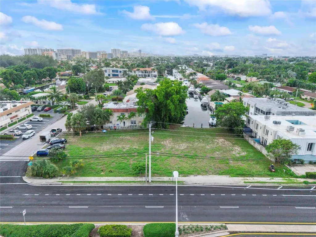 2716 NE 14th Street Causeway Pompano Beach FL 33062