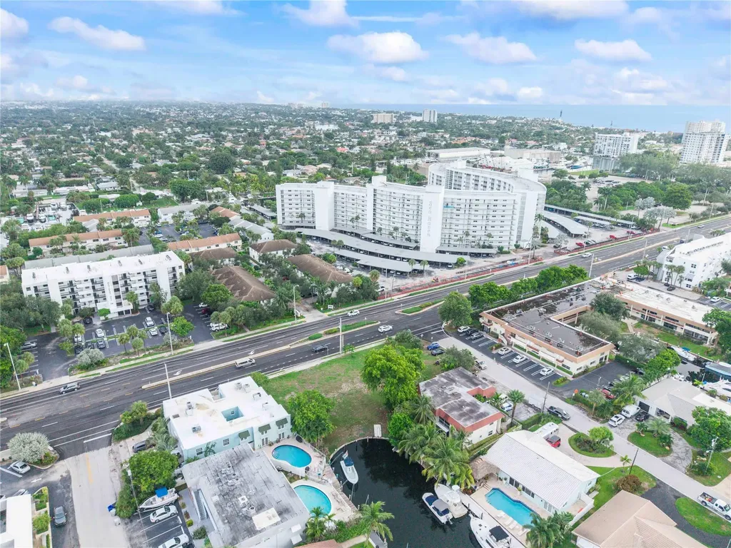 2716 NE 14th Street Causeway Pompano Beach FL 33062