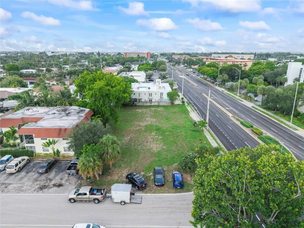 2716 NE 14th Street Causeway Pompano Beach FL 33062