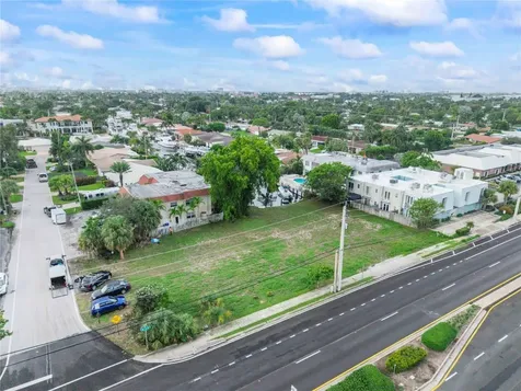 2716 NE 14th Street Causeway Pompano Beach FL 33062