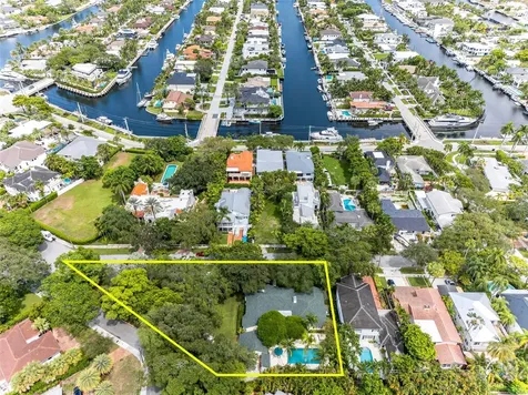 1017 SE 13th Terrace Fort Lauderdale FL 33316