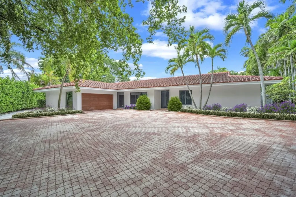 2800 Palmer Drive Hollywood FL 33021