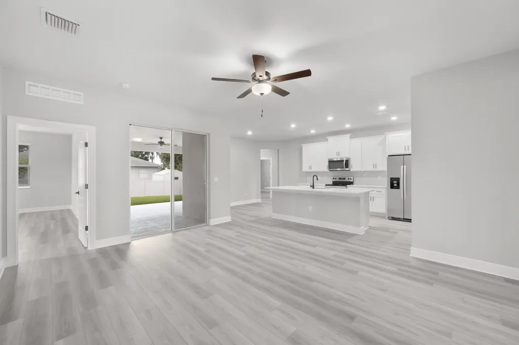 3782 SW Kaiser Street Port St Lucie FL 34953