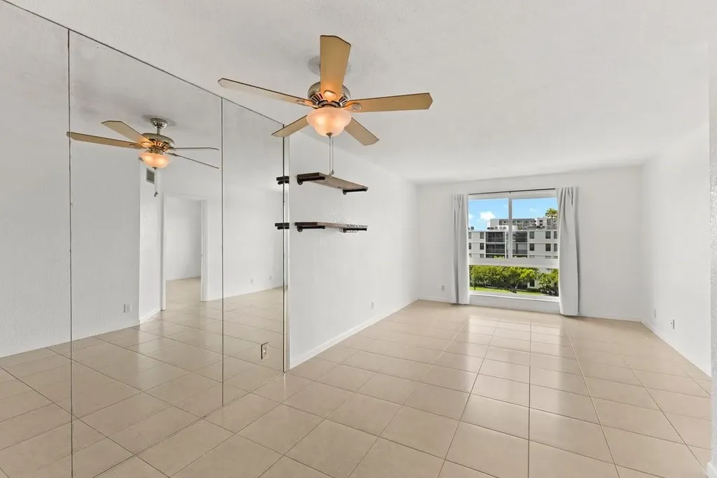 2106 S Cypress Bend Drive Pompano Beach FL 33069