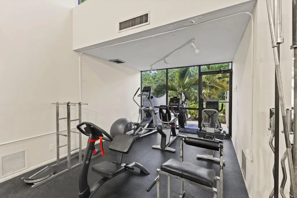 2106 S Cypress Bend Drive Pompano Beach FL 33069