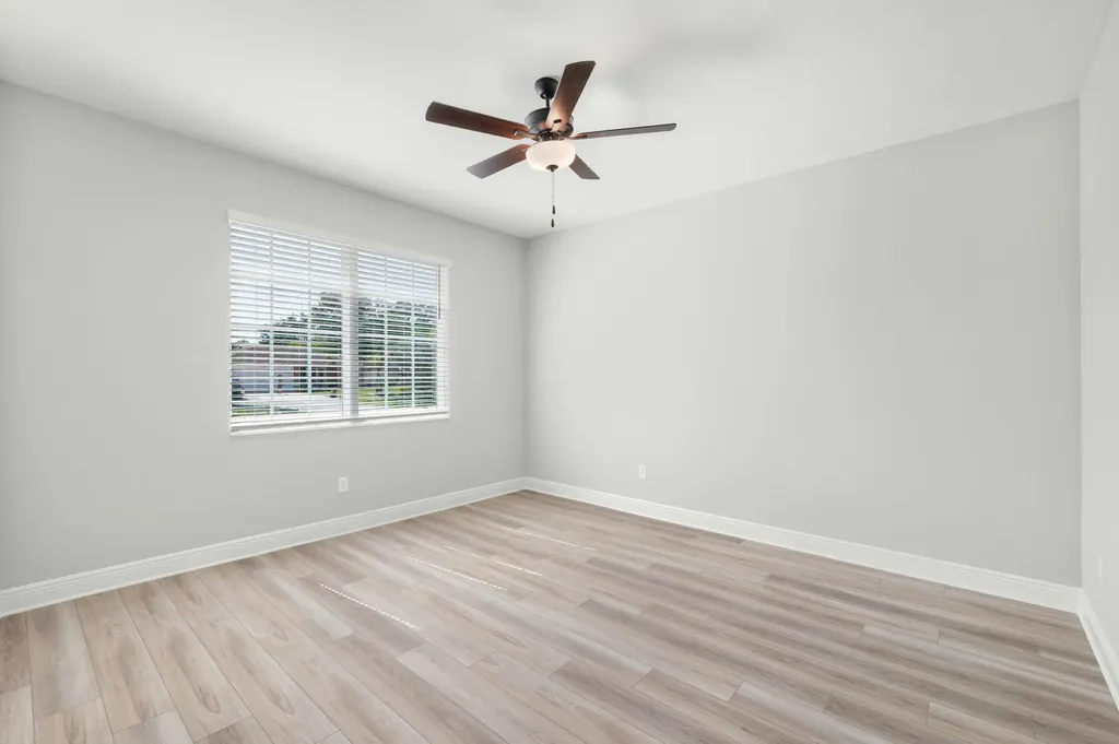242 SW Glen Road Port St Lucie FL 34953