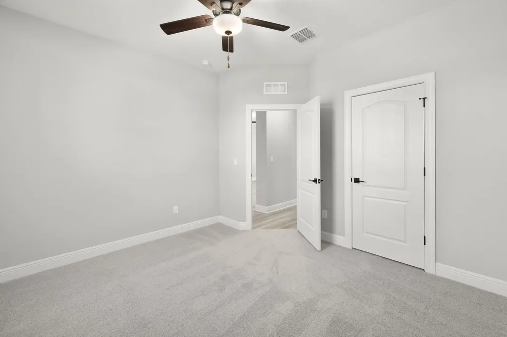 392 SW Paw Court Port St Lucie FL 34953
