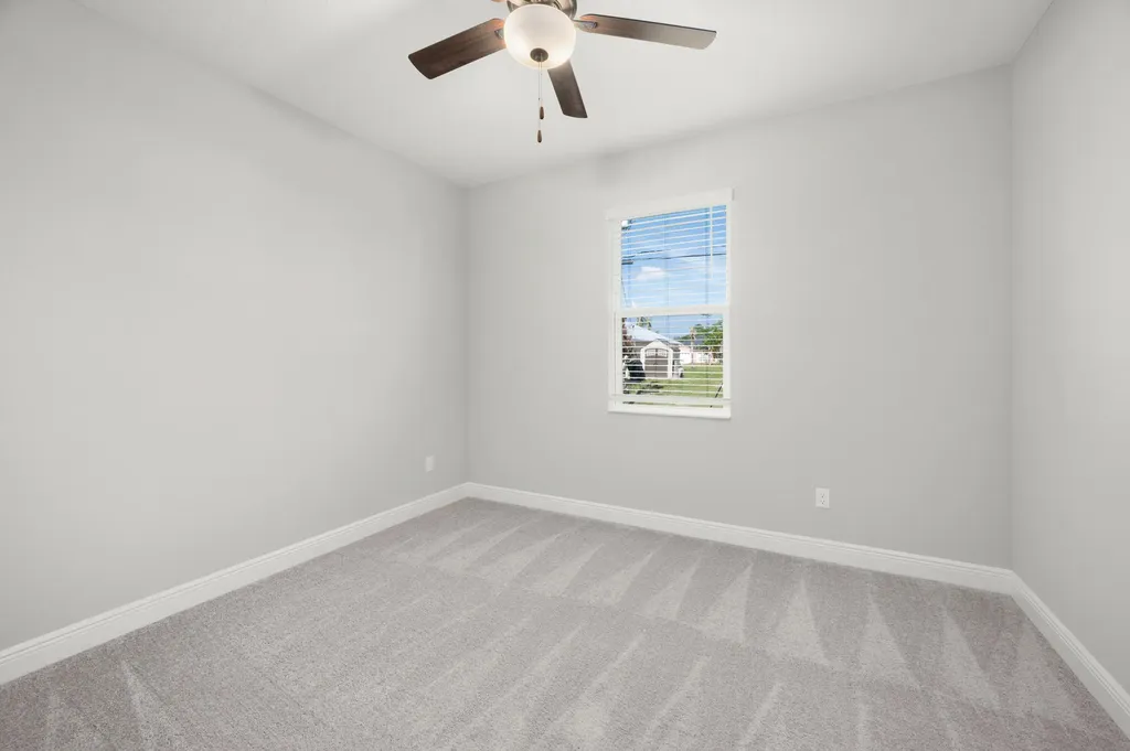 392 SW Paw Court Port St Lucie FL 34953