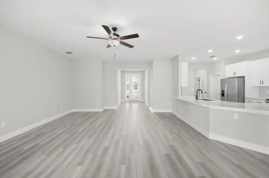 4562 SW Daemon Street Port St Lucie FL 34953