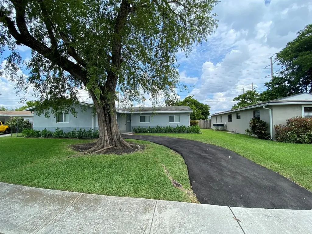 1105 Merion Place North Lauderdale FL 33068