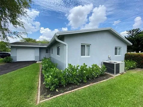 1105 Merion Place North Lauderdale FL 33068