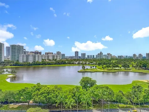 3625 N Country Club Drive Aventura FL 33180