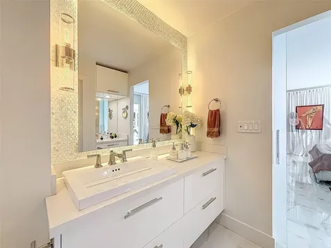 3625 N Country Club Drive Aventura FL 33180