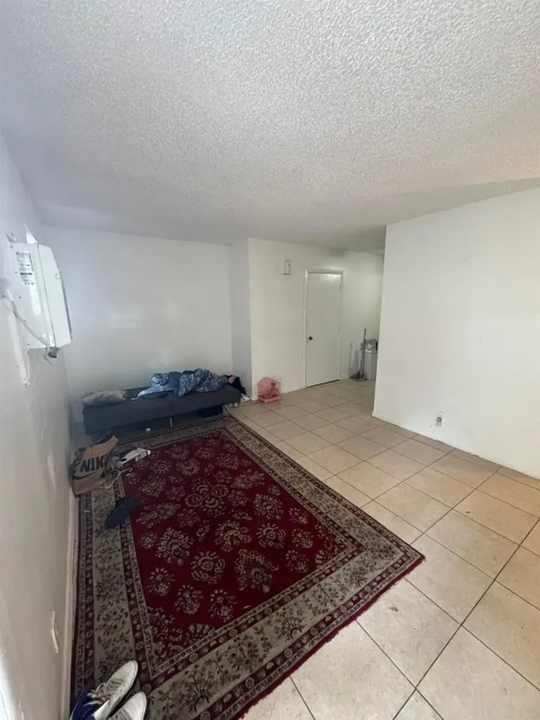 2610 NW 14th Street Fort Lauderdale FL 33311