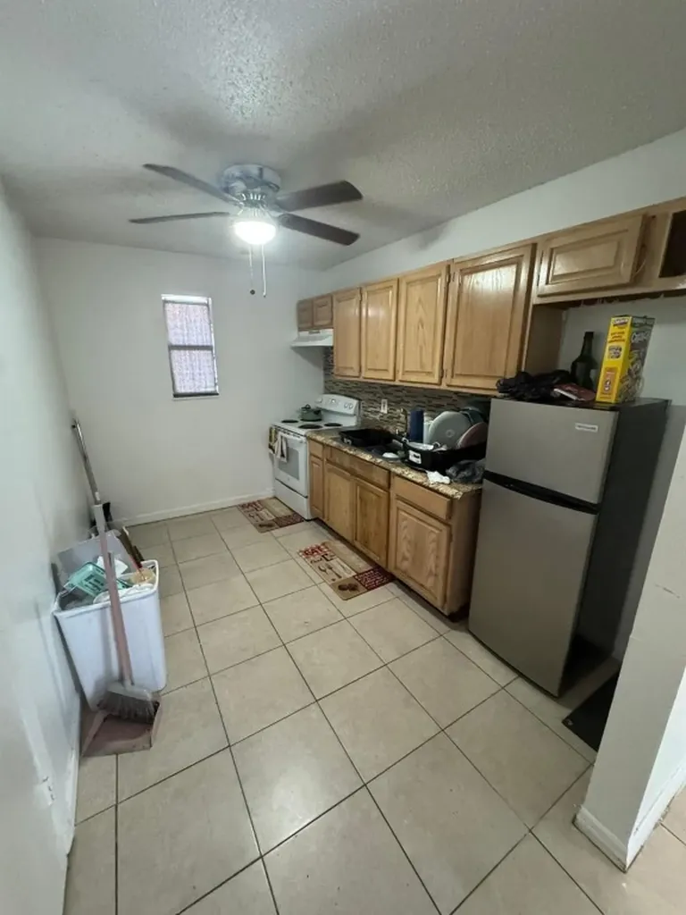 2610 NW 14th Street Fort Lauderdale FL 33311