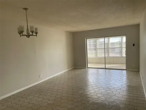 1005 Country Club Drive Margate FL 33063