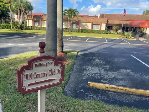 1005 Country Club Drive Margate FL 33063