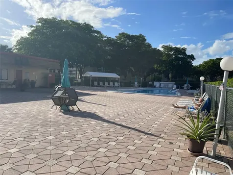 1005 Country Club Drive Margate FL 33063
