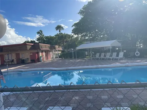 1005 Country Club Drive Margate FL 33063